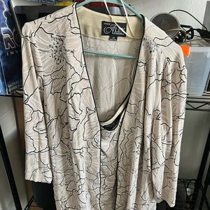 Alex Evenings Twin Set with Tank 3/4 sleeve Beige Floral pattern